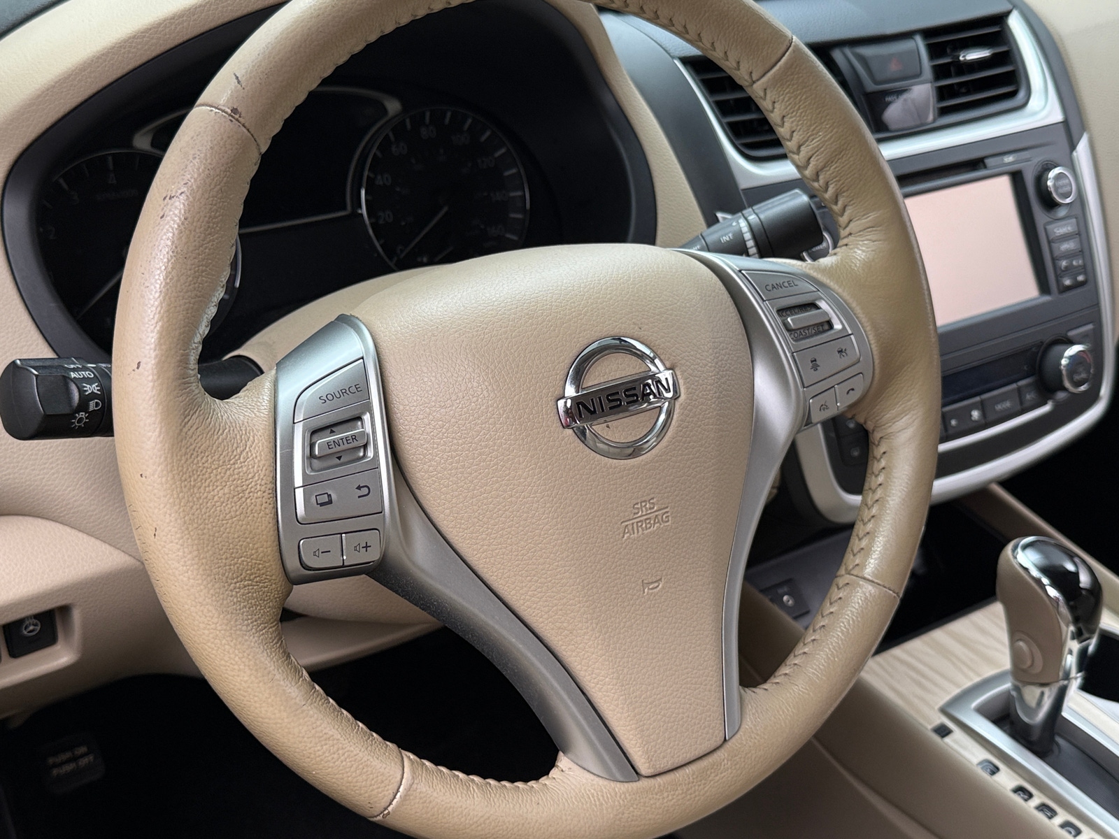 Thumbnail: 2017 Nissan Altima - 4