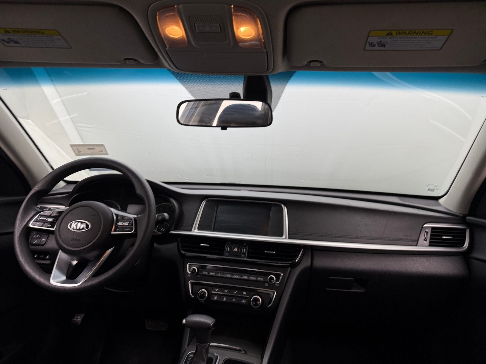 Thumbnail: 2020 Kia Optima - 3