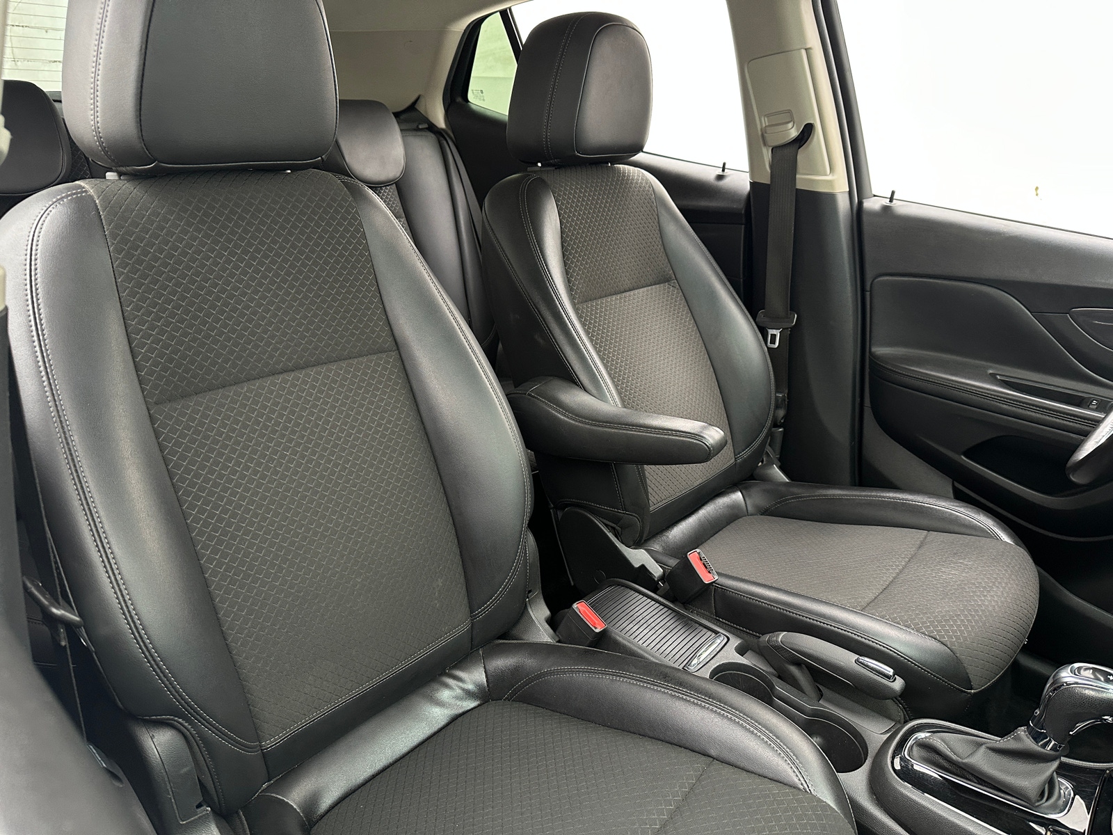 Thumbnail: 2021 Buick Encore - 2