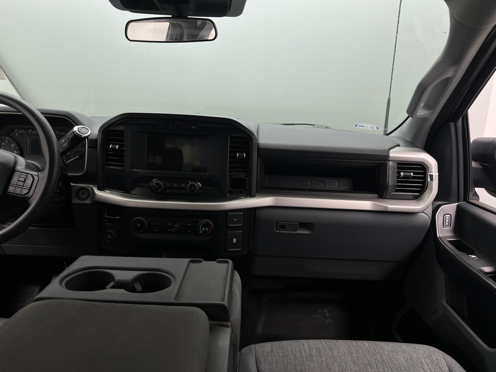 Thumbnail: 2022 Ford Econoline - 3