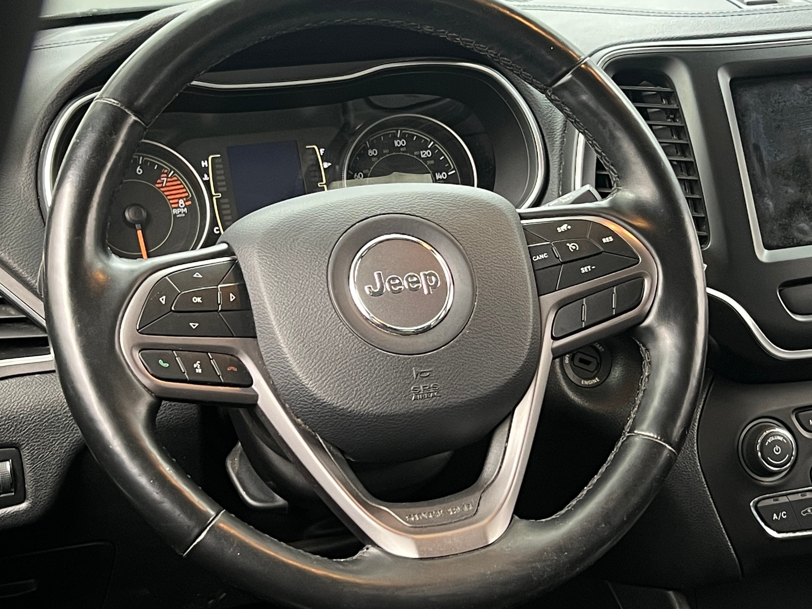 Thumbnail: 2020 Jeep Cherokee - 5