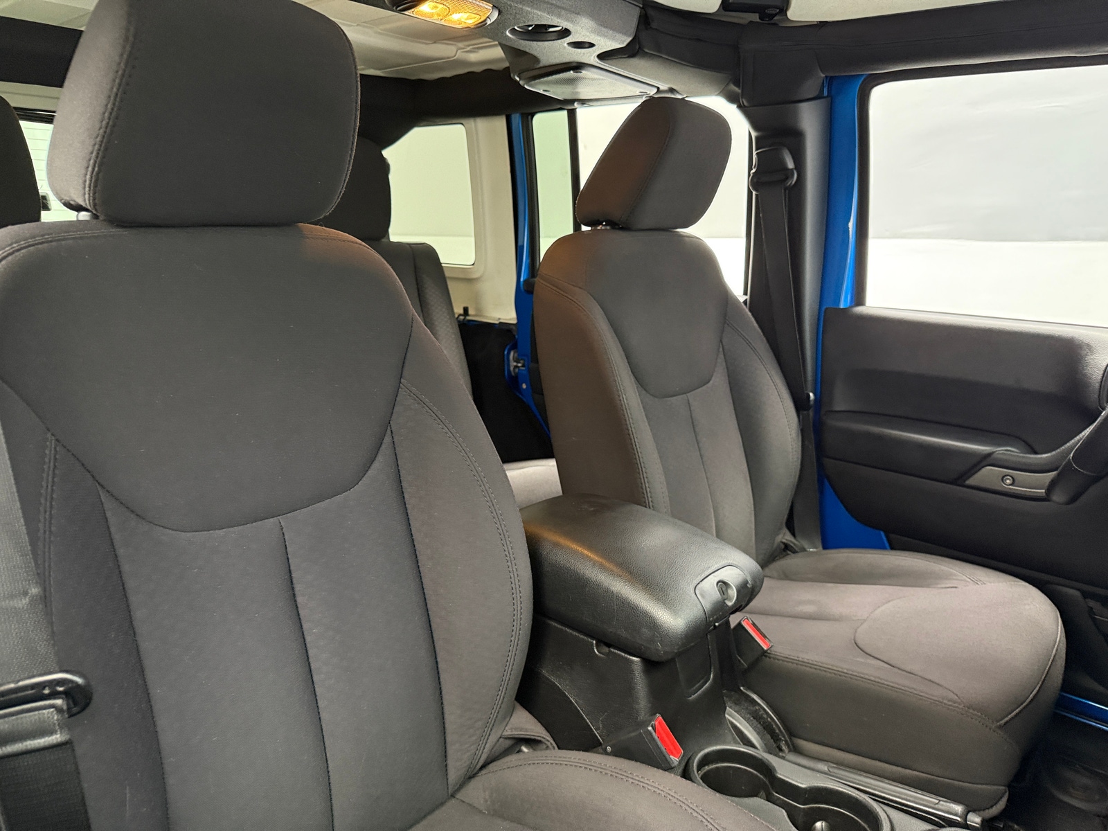 Thumbnail: 2015 Jeep Wrangler - 2