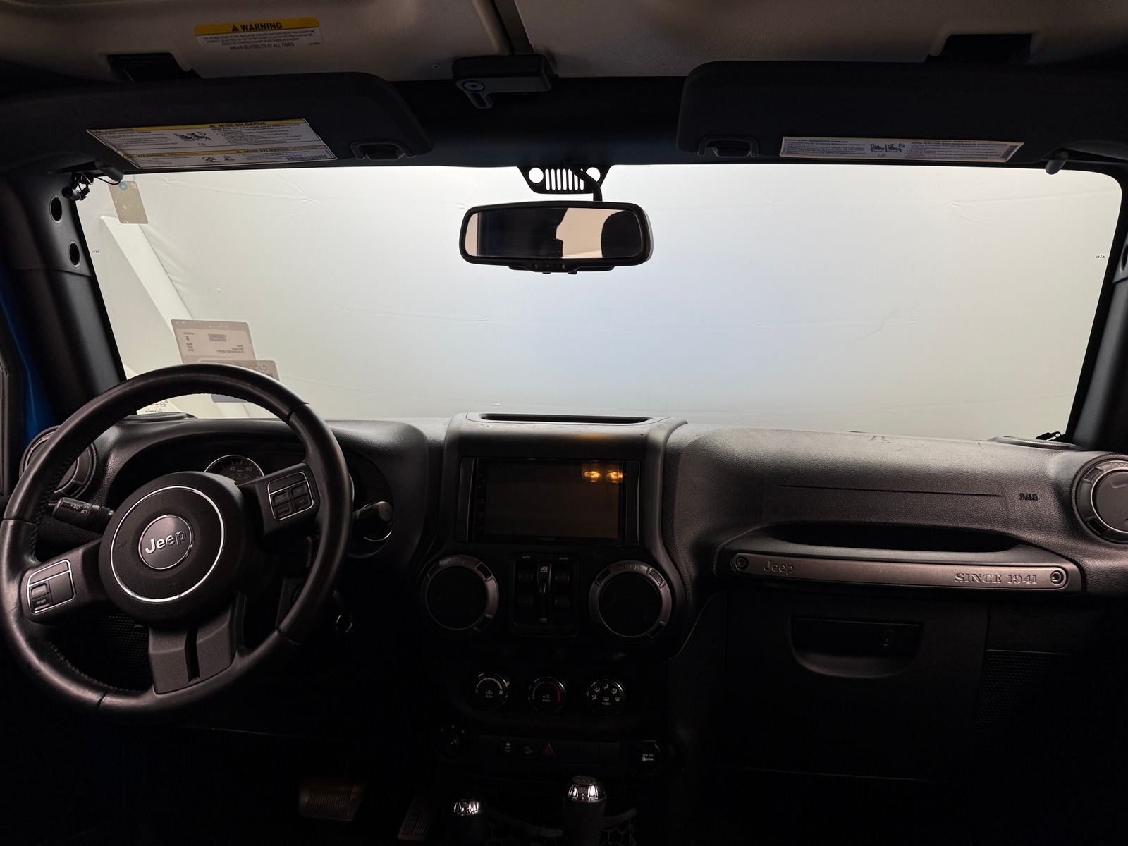 Thumbnail: 2015 Jeep Wrangler - 3