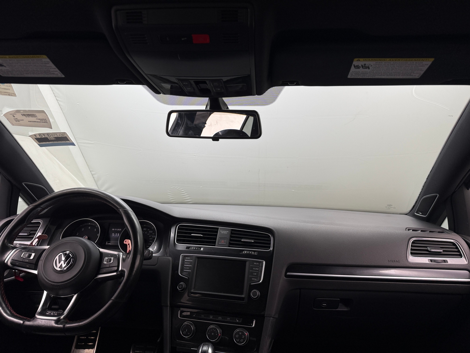 Thumbnail: 2016 Volkswagen Golf - 3