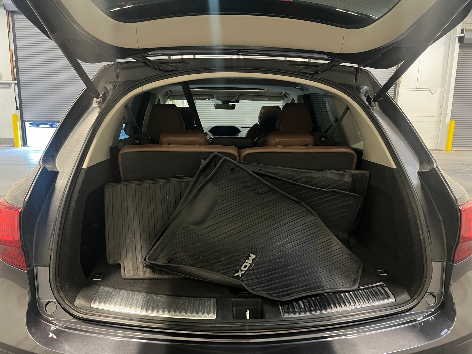 Thumbnail: 2020 Acura MDX - 6