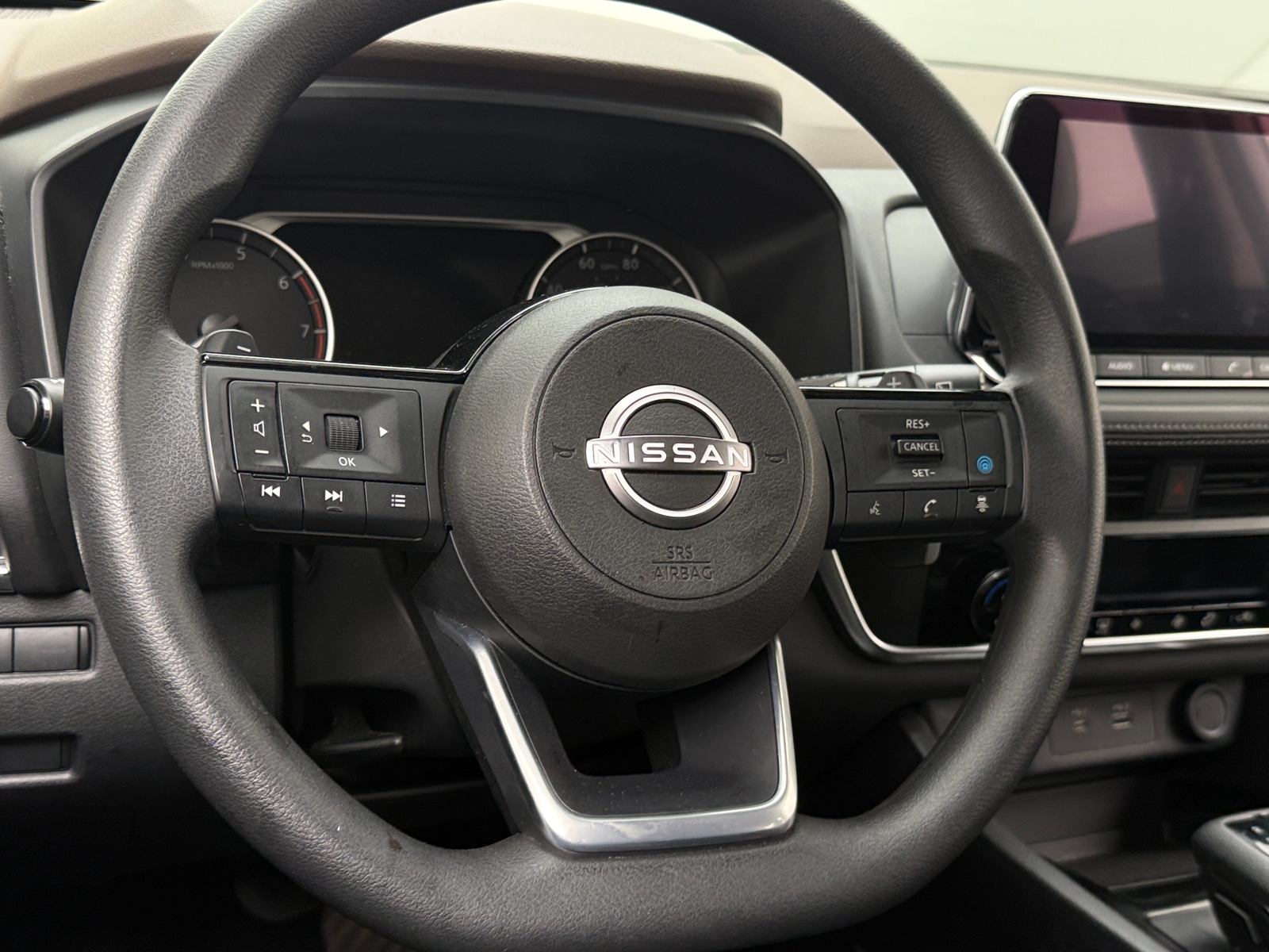 Thumbnail: 2023 Nissan Rogue - 5