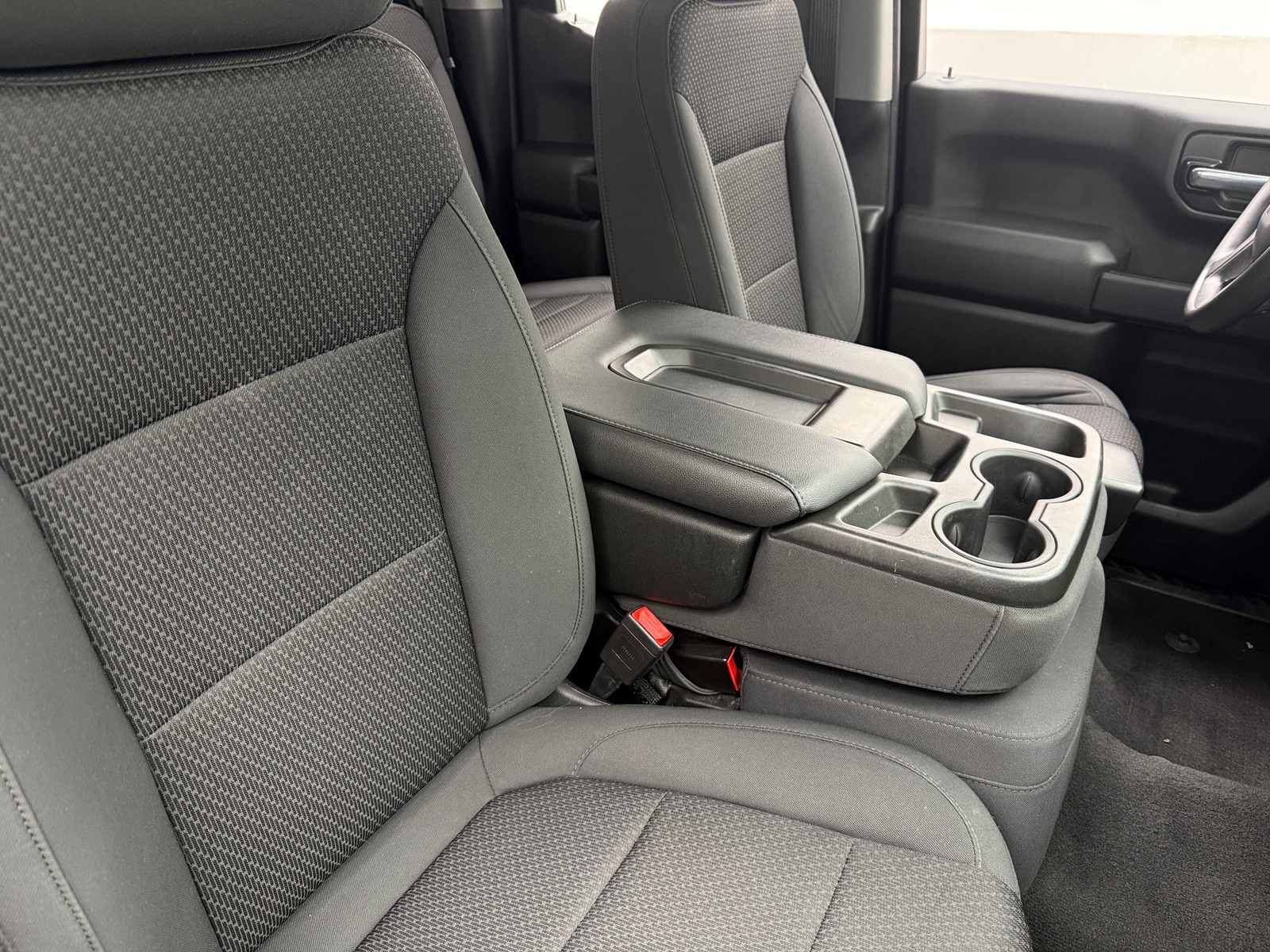 Thumbnail: 2020 Chevrolet Silverado 1500 - 2