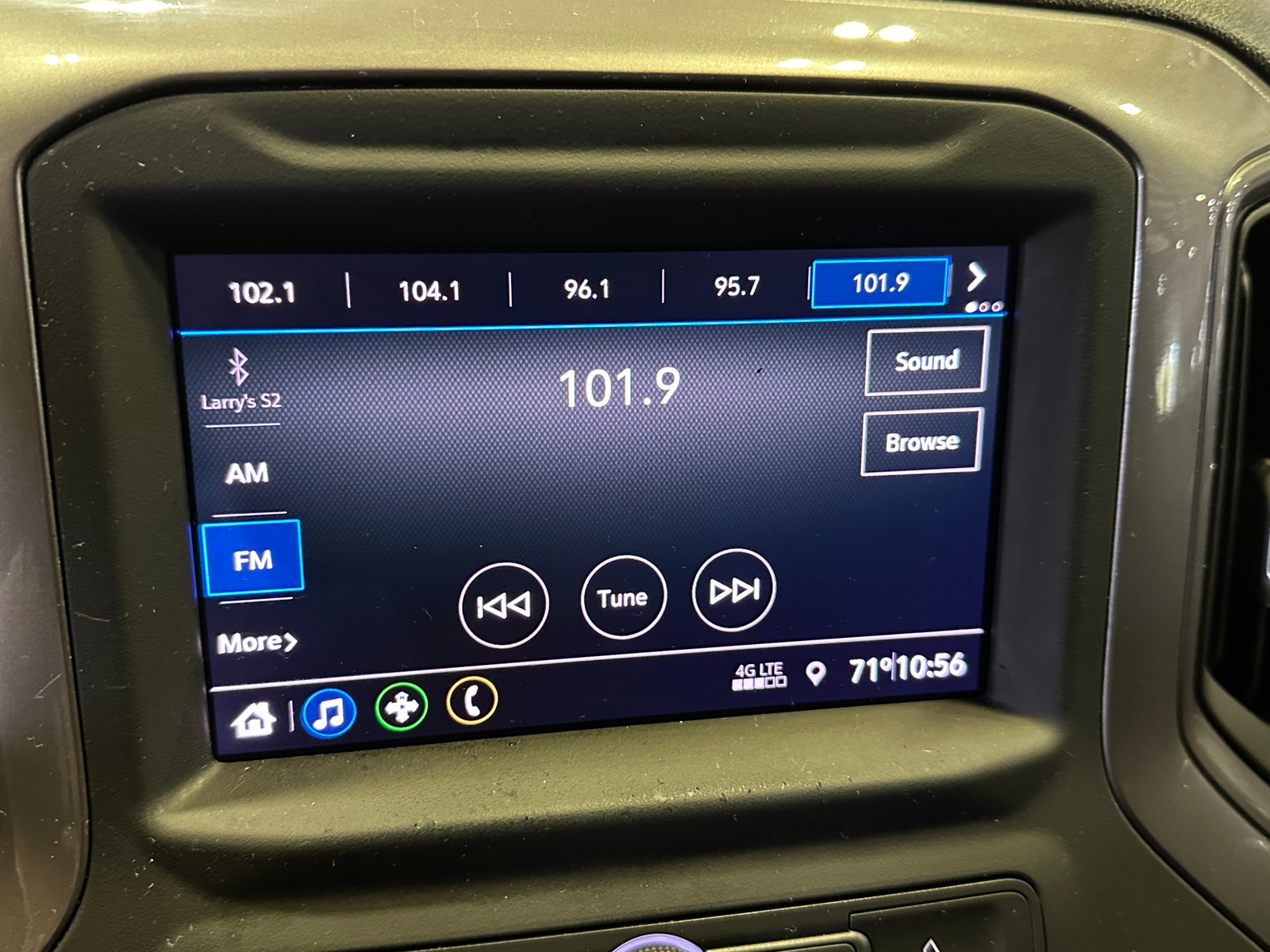 Thumbnail: 2020 Chevrolet Silverado 1500 - 4