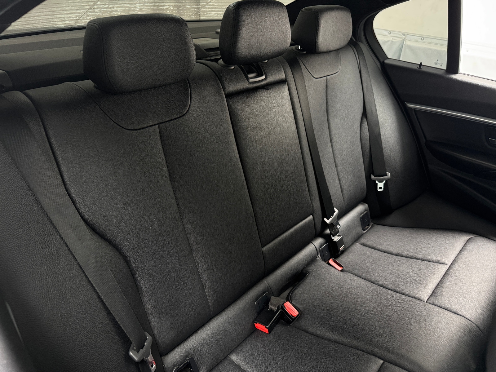 Thumbnail: 2016 BMW 3 Series - 5