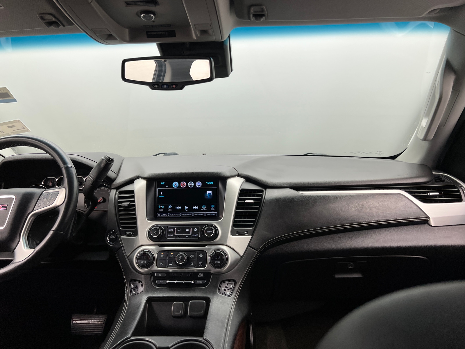 Thumbnail: 2017 GMC Yukon - 2