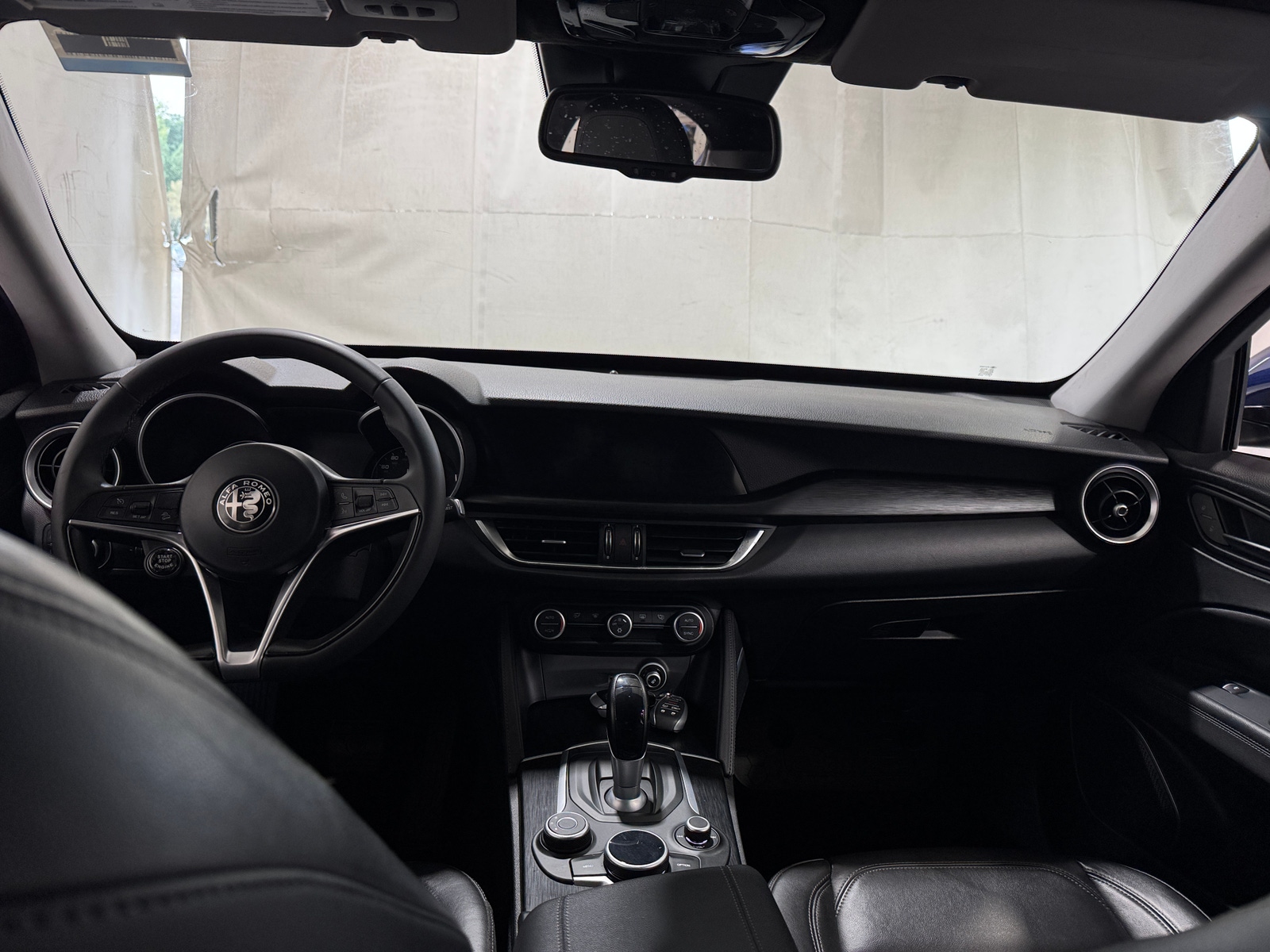Thumbnail: 2018 Alfa Romeo Stelvio - 2
