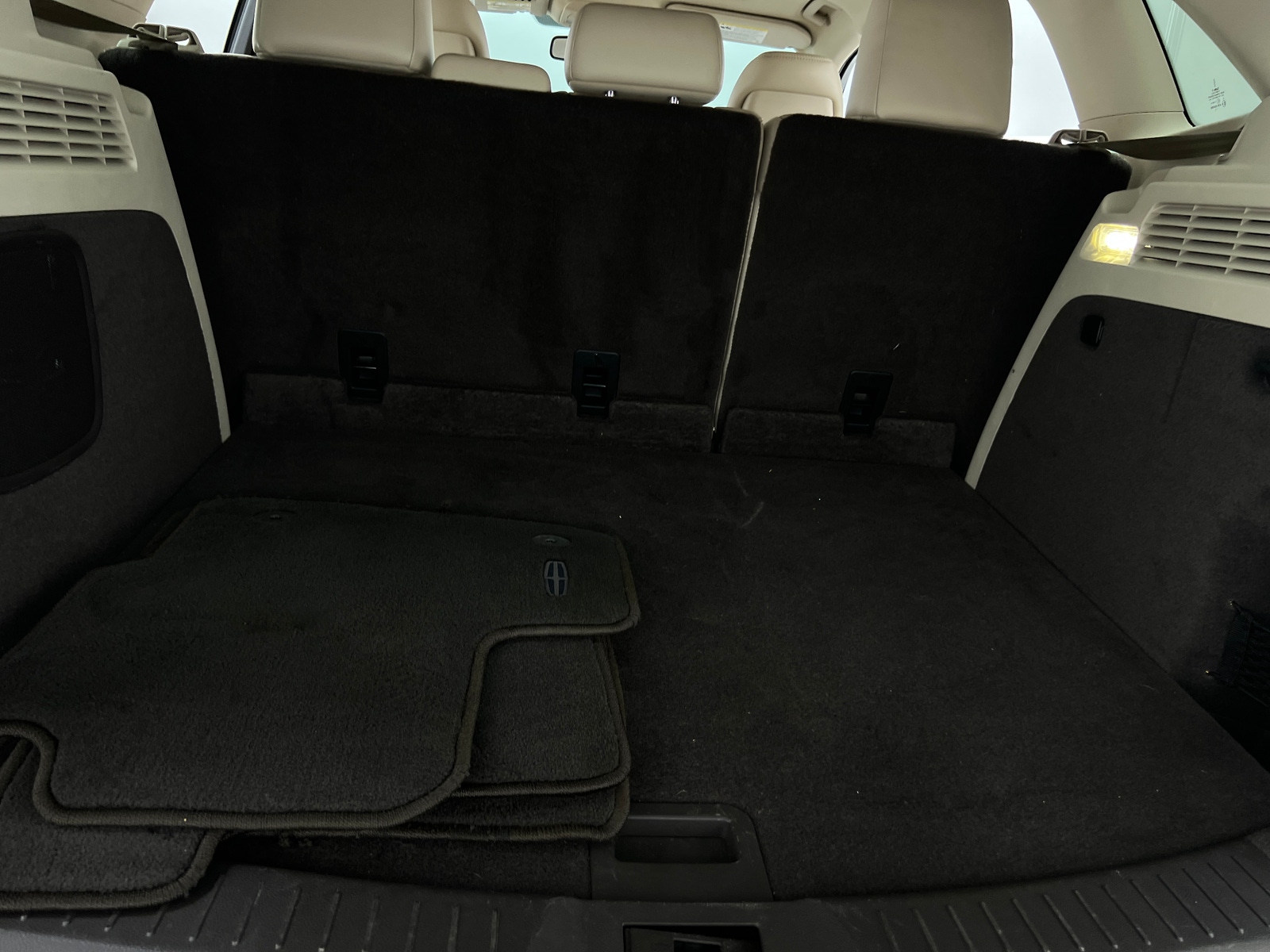Thumbnail: 2017 Lincoln MKC - 6