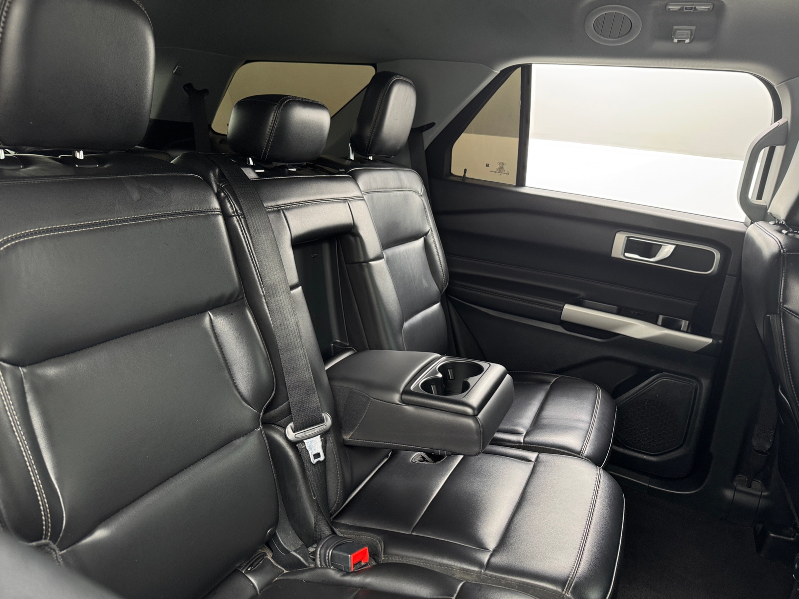Thumbnail: 2021 Ford Explorer - 6
