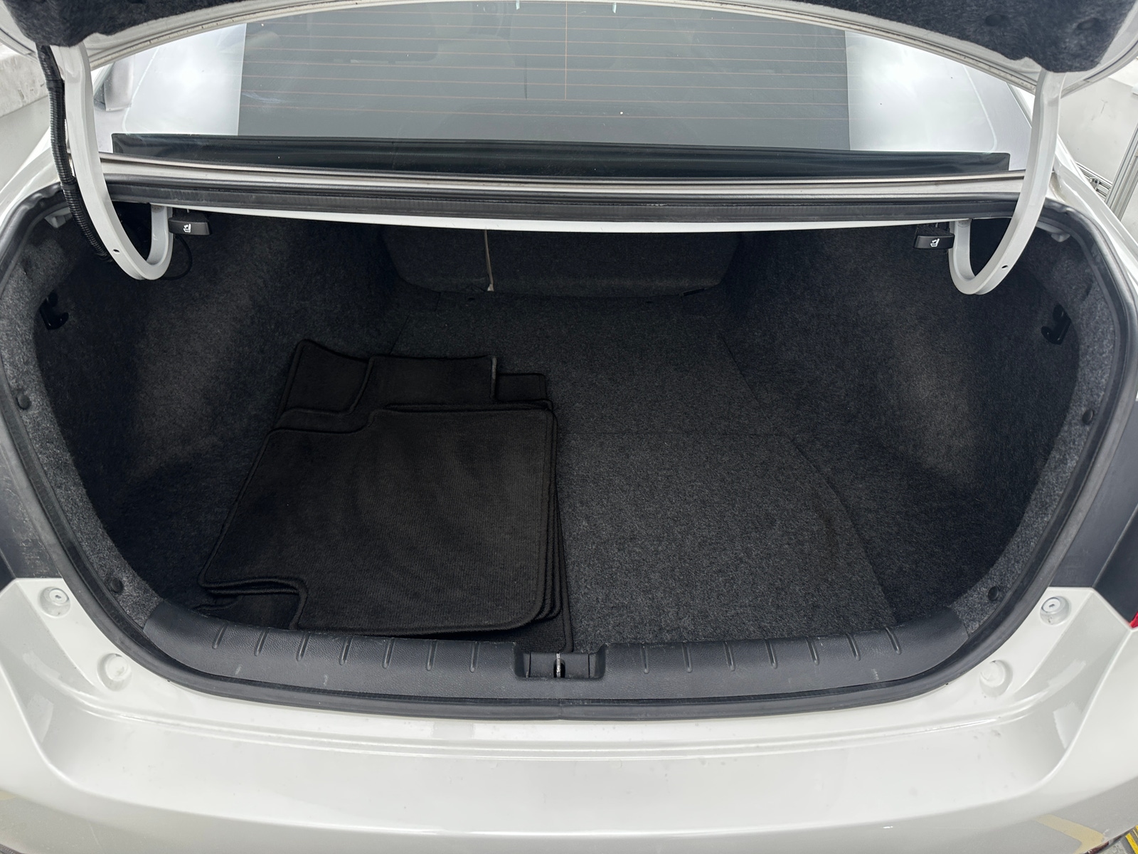 Thumbnail: 2016 Honda Accord - 6