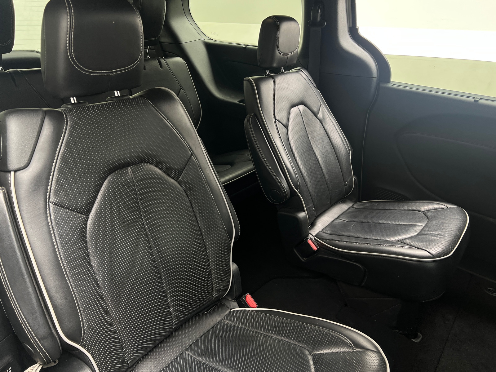 Thumbnail: 2020 Chrysler Pacifica - 5