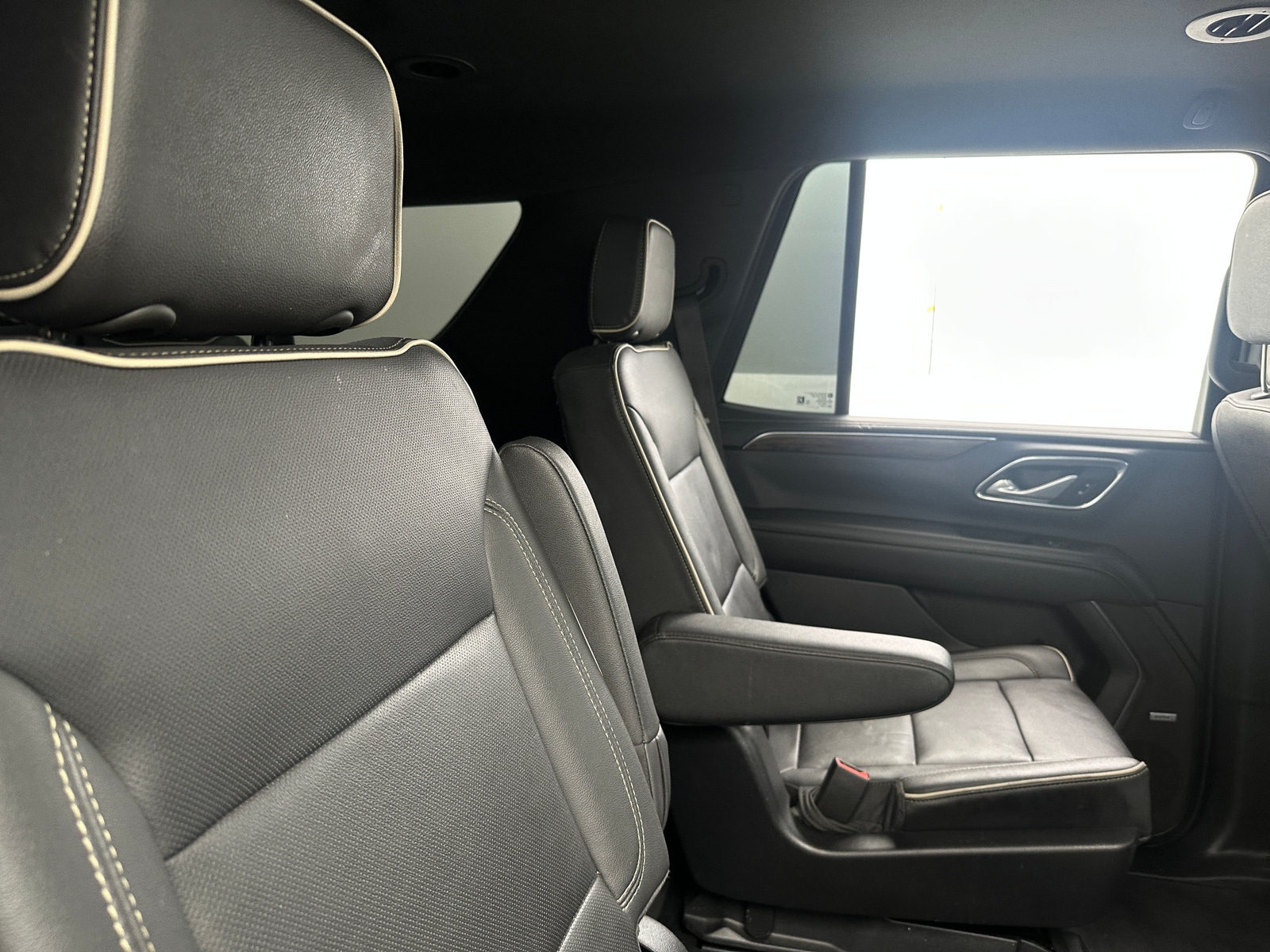 Thumbnail: 2022 Chevrolet Tahoe - 5