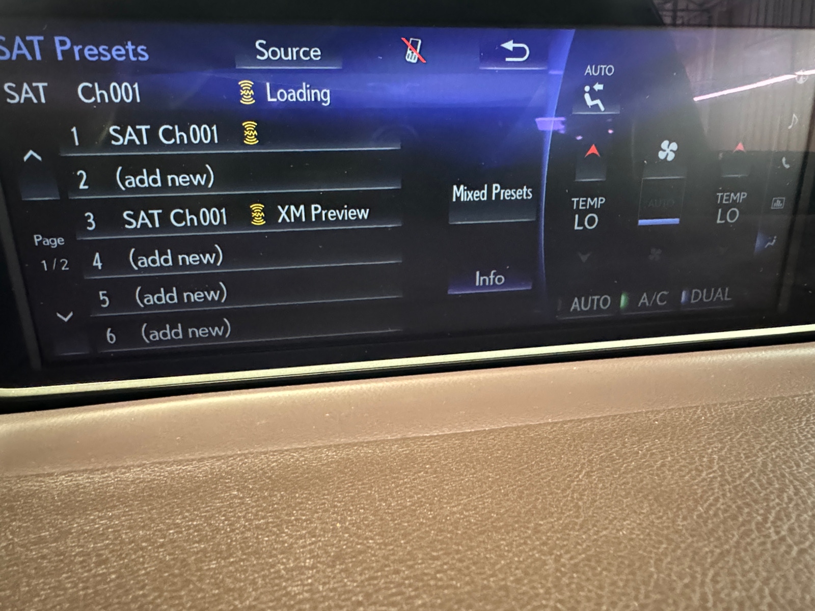Thumbnail: 2017 Lexus RX - 4