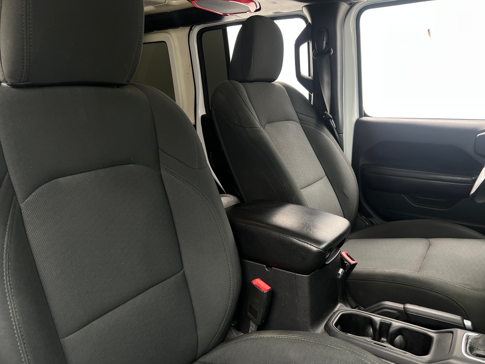 Thumbnail: 2019 Jeep Wrangler - 2