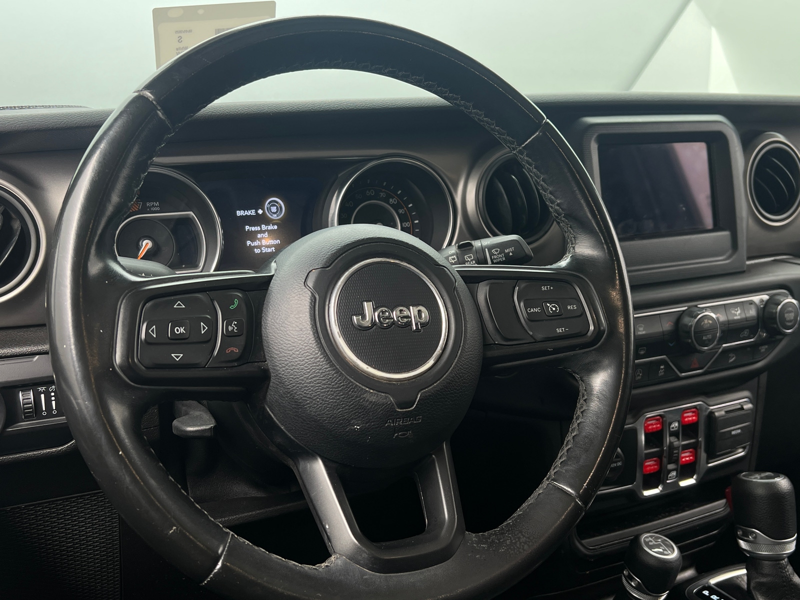 Thumbnail: 2019 Jeep Wrangler - 5