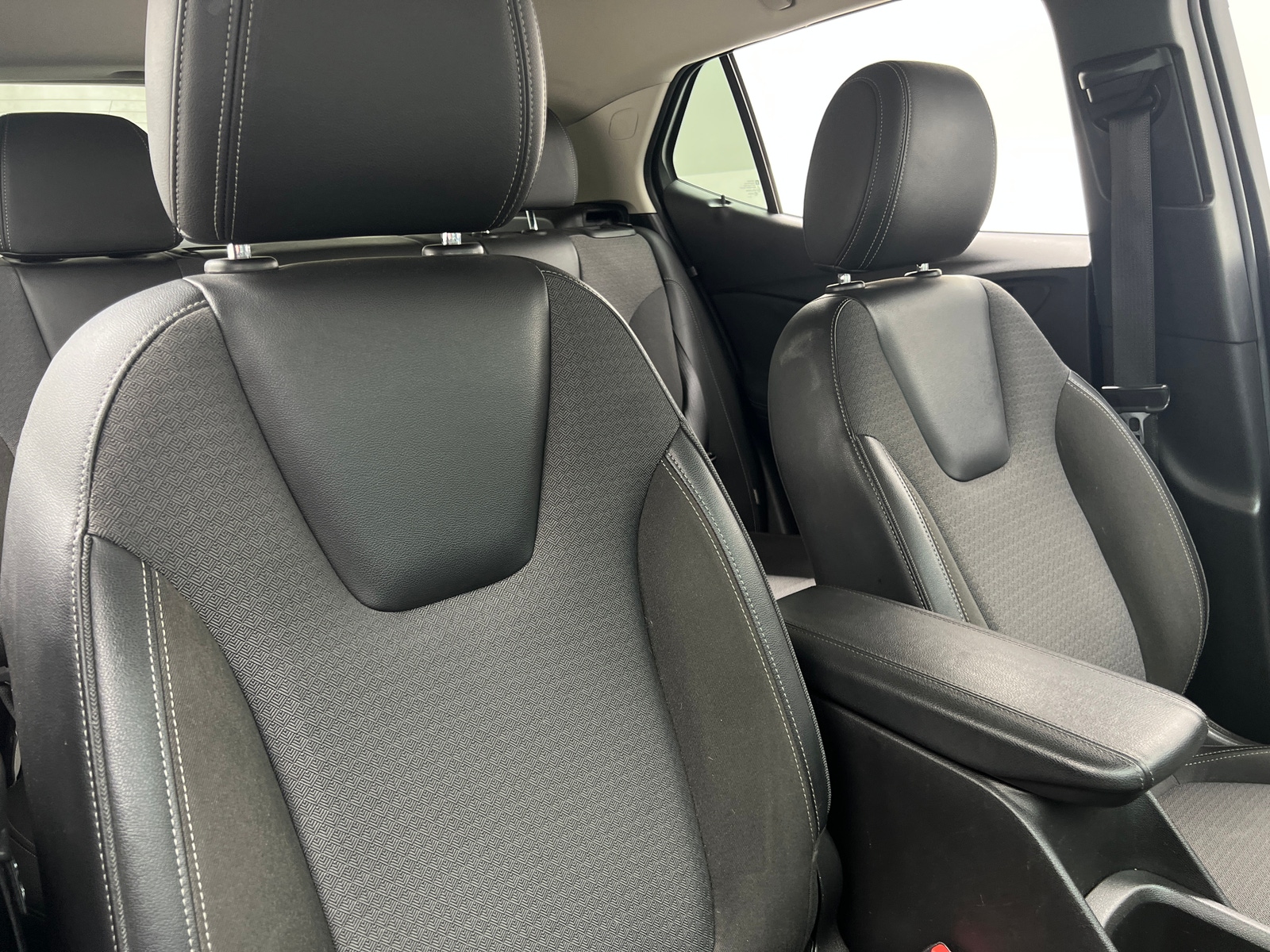 Thumbnail: 2021 Buick Encore GX - 2