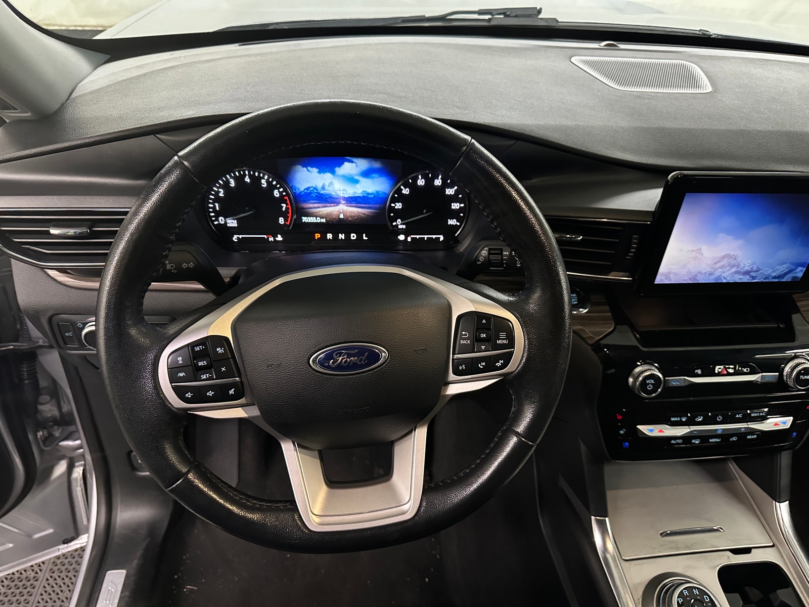 Thumbnail: 2021 Ford Explorer - 4