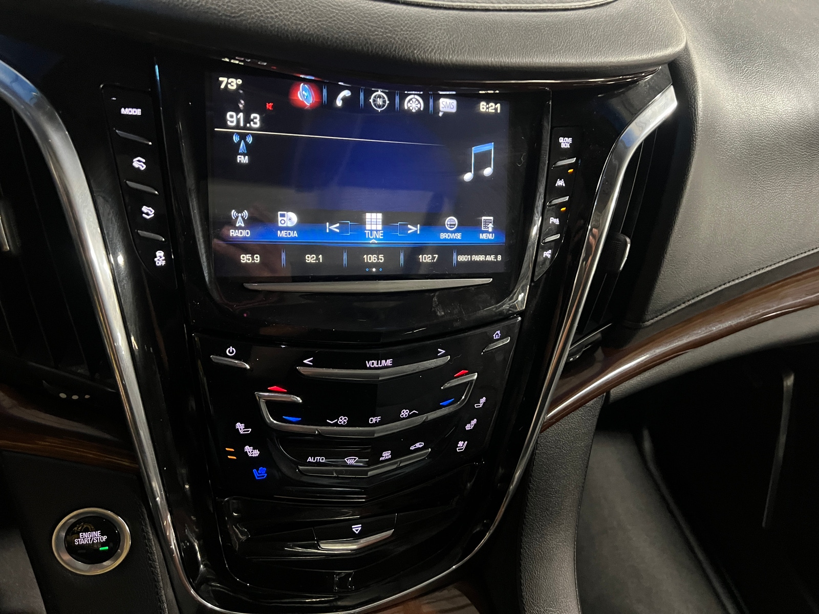Thumbnail: 2018 Cadillac Escalade - 3