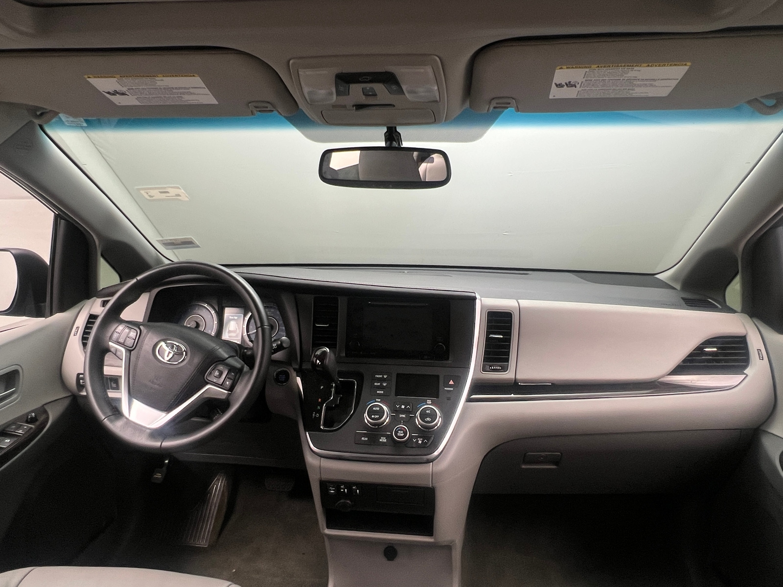 Thumbnail: 2016 Toyota Sienna - 2