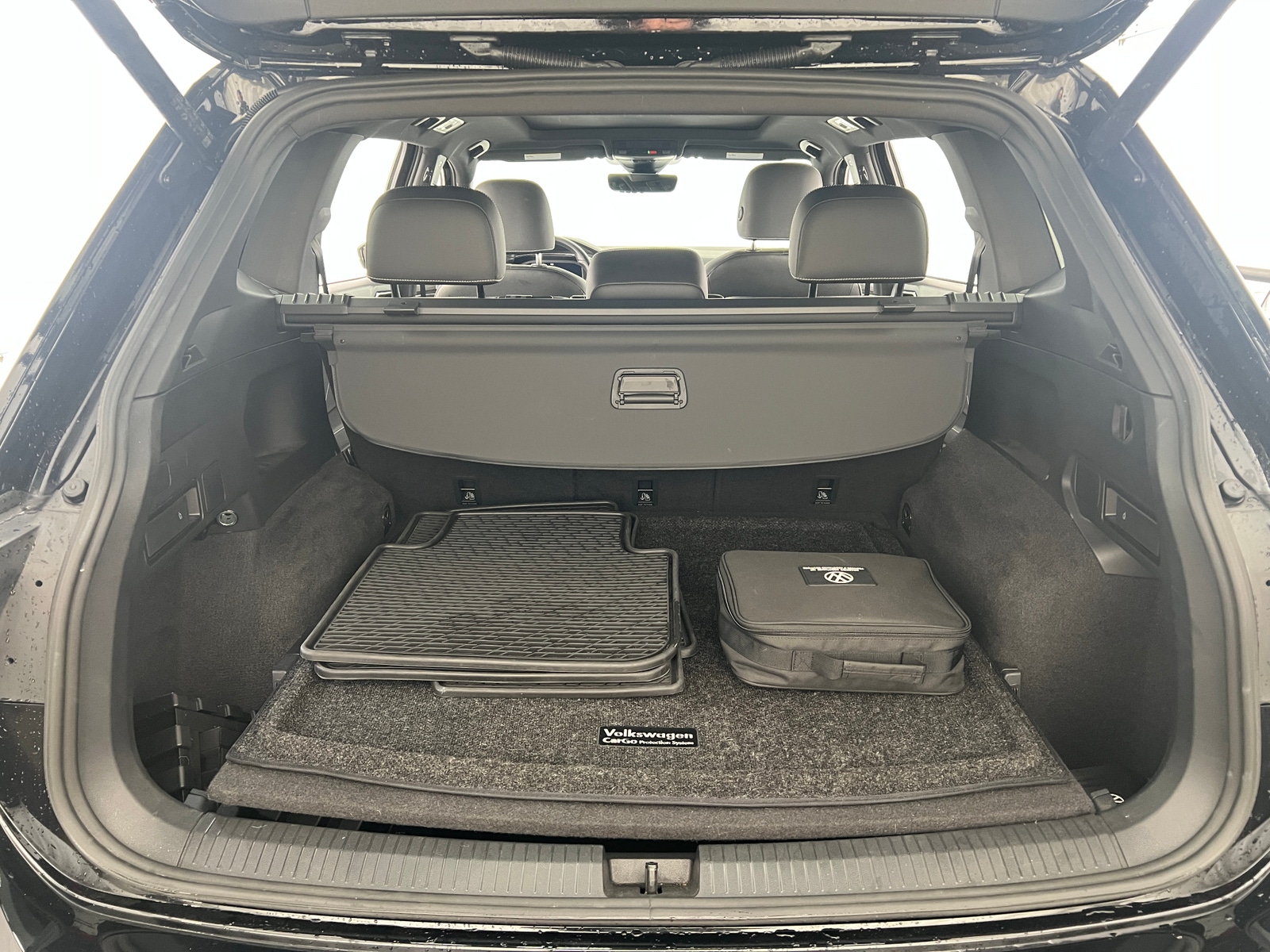 Thumbnail: 2022 Volkswagen Tiguan - 6