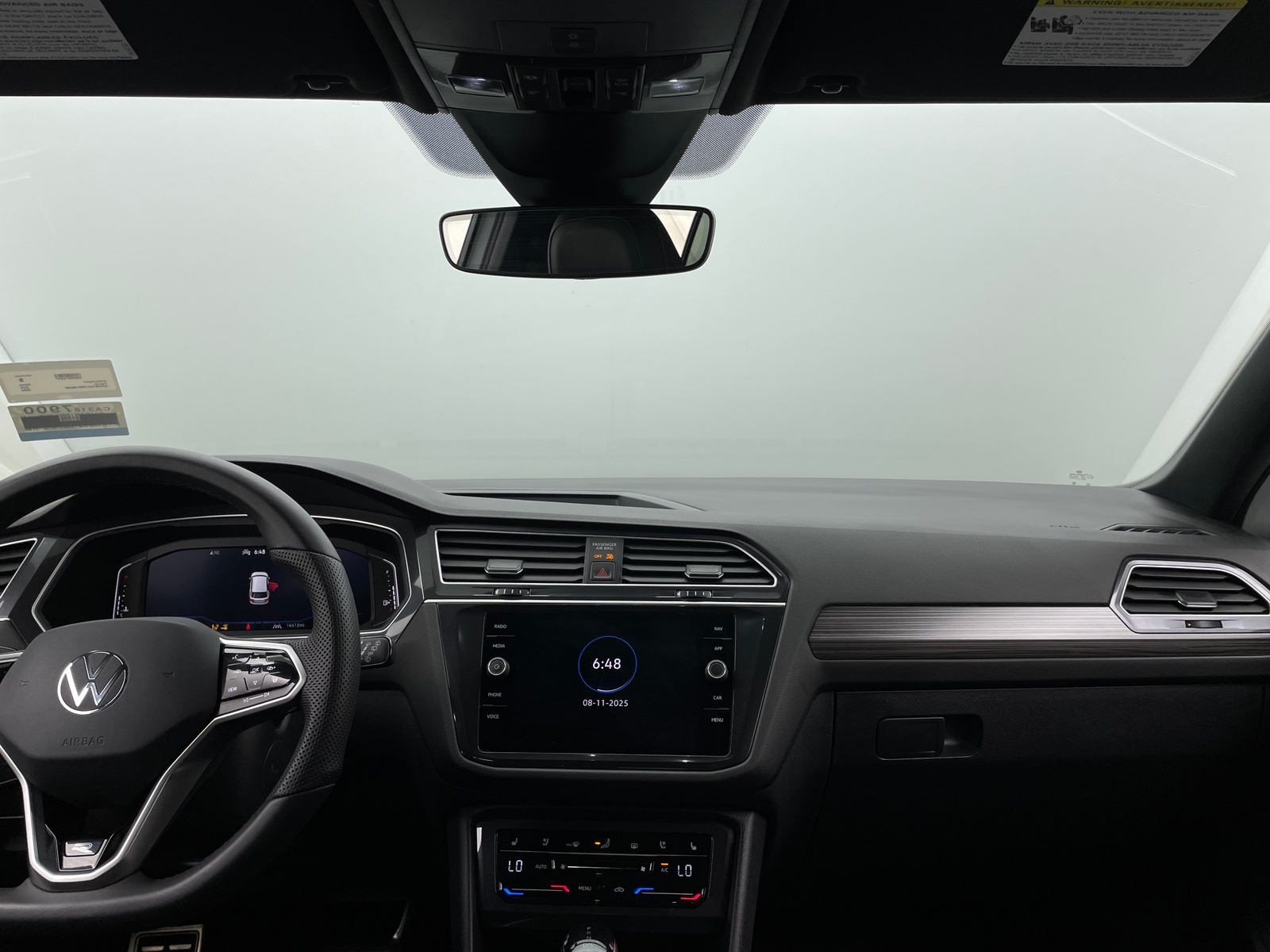 Thumbnail: 2024 Volkswagen Tiguan - 2