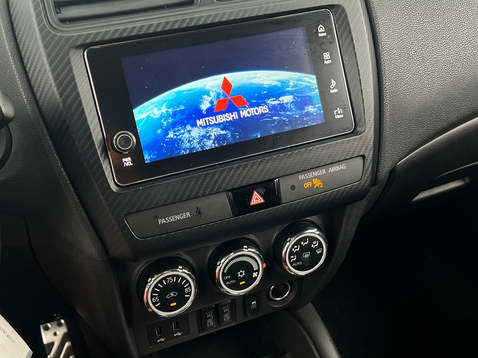 Thumbnail: 2019 Mitsubishi Outlander Sport - 4