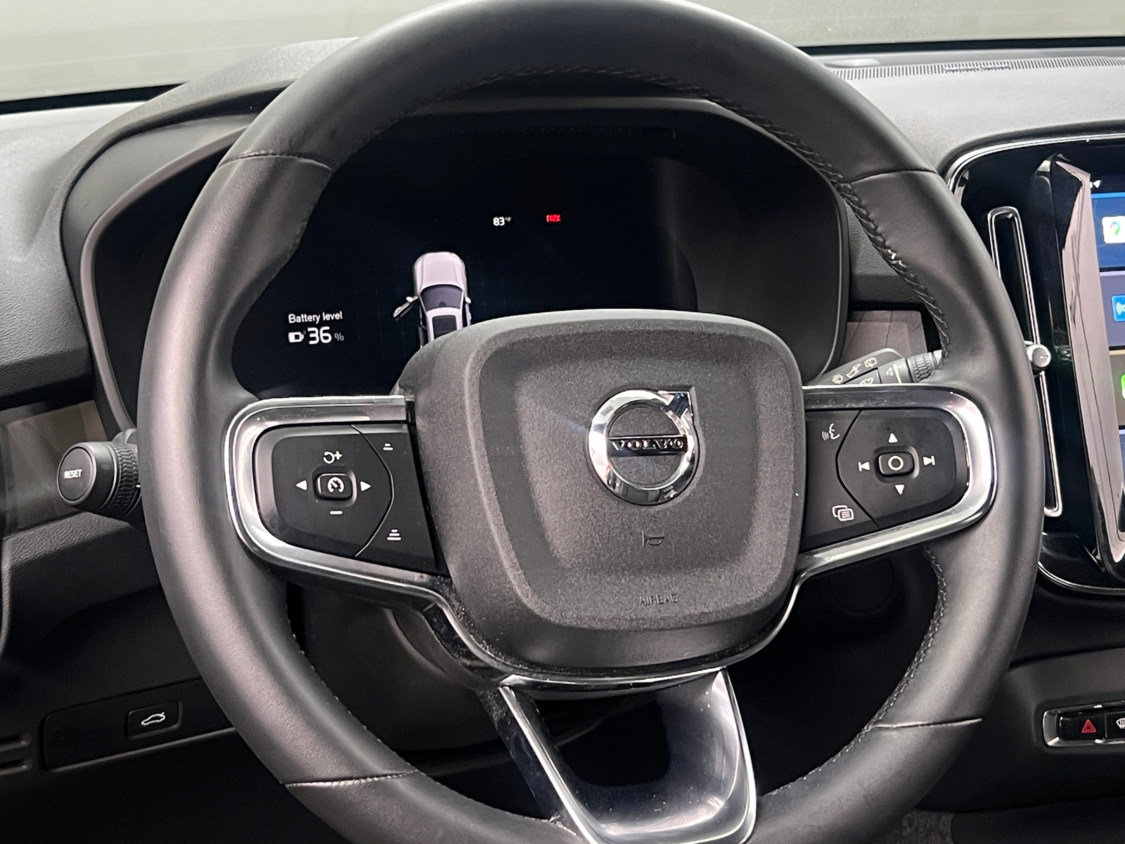 Thumbnail: 2023 Volvo XC40 - 5