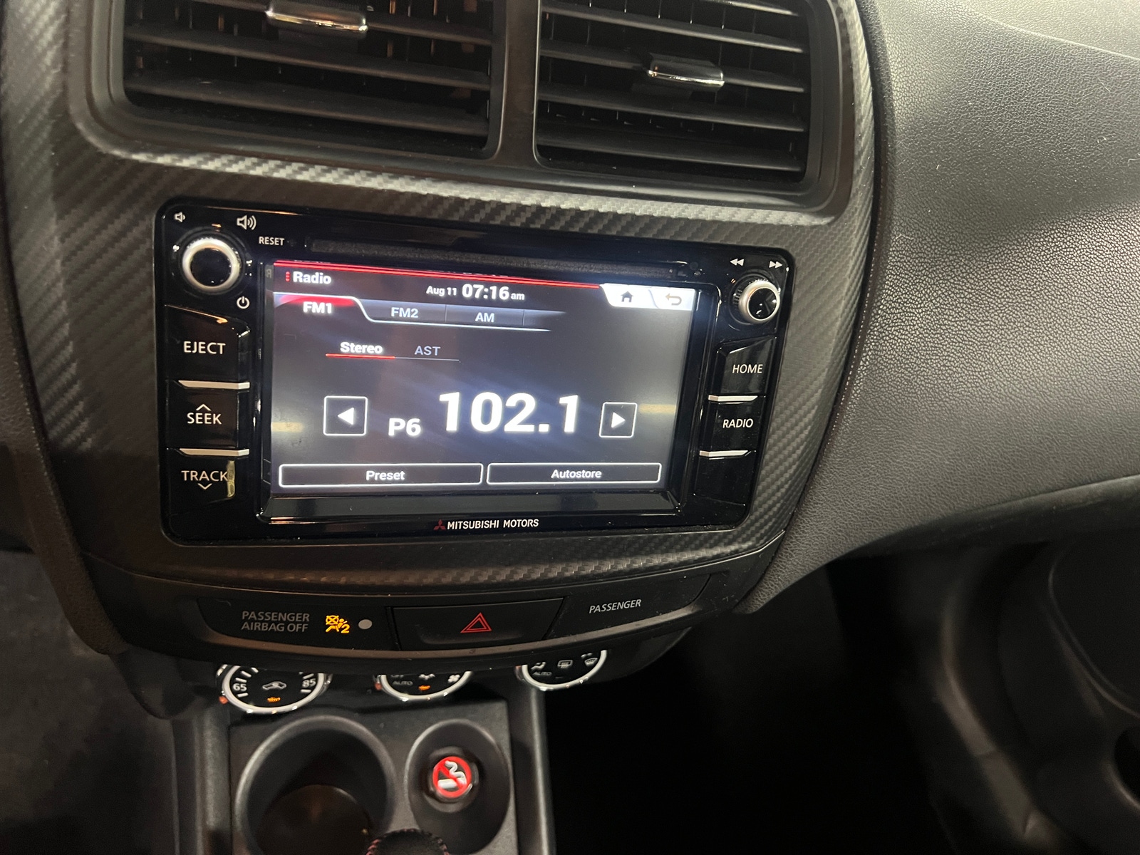 Thumbnail: 2017 Mitsubishi Outlander Sport - 4