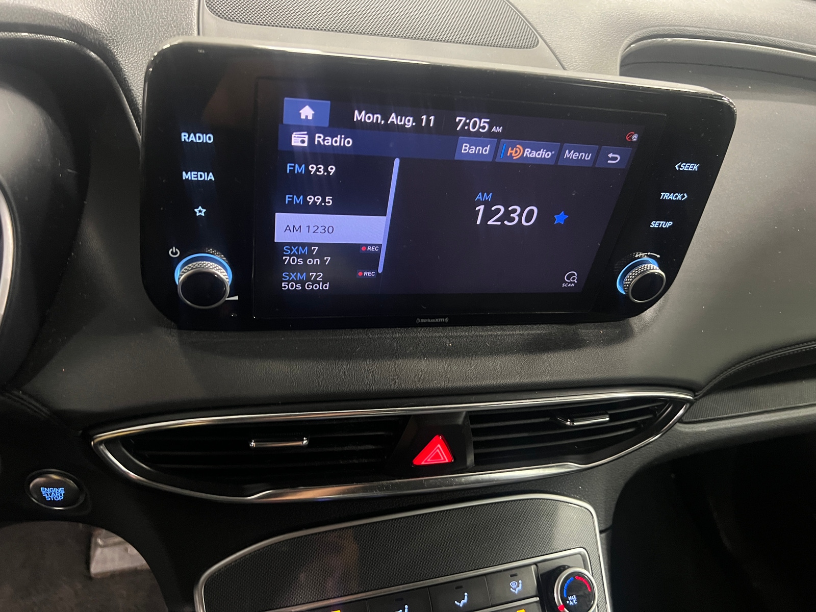 Thumbnail: 2021 Hyundai Santa Fe - 4