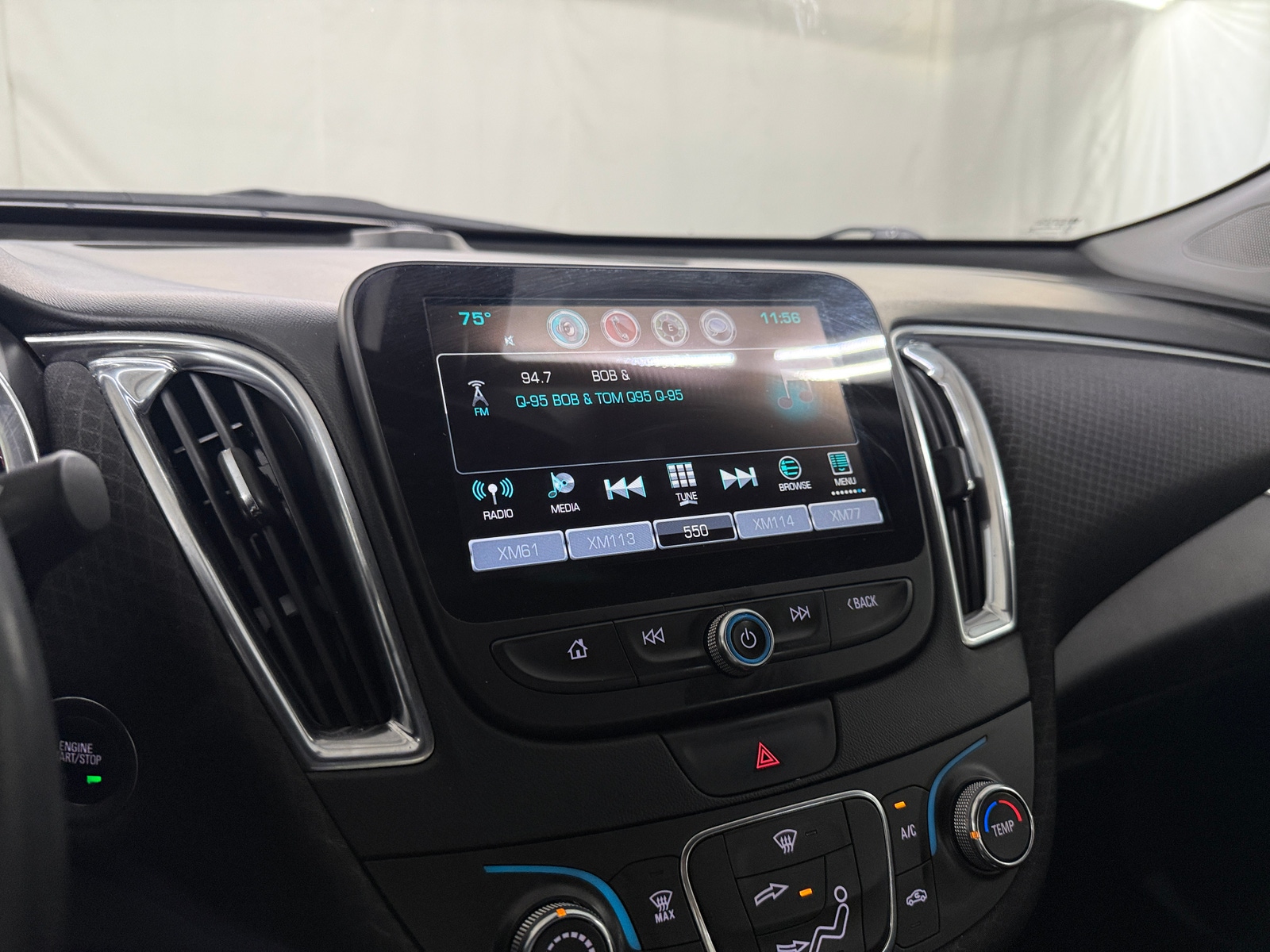 Thumbnail: 2016 Chevrolet Malibu - 4