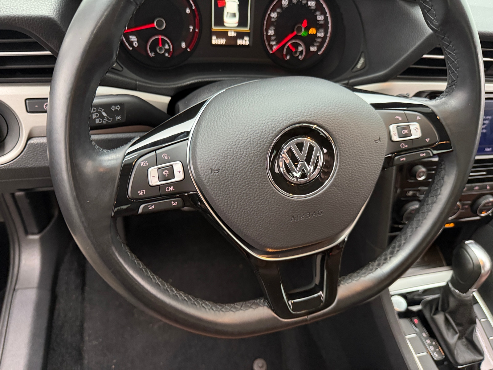 Thumbnail: 2020 Volkswagen Passat - 4