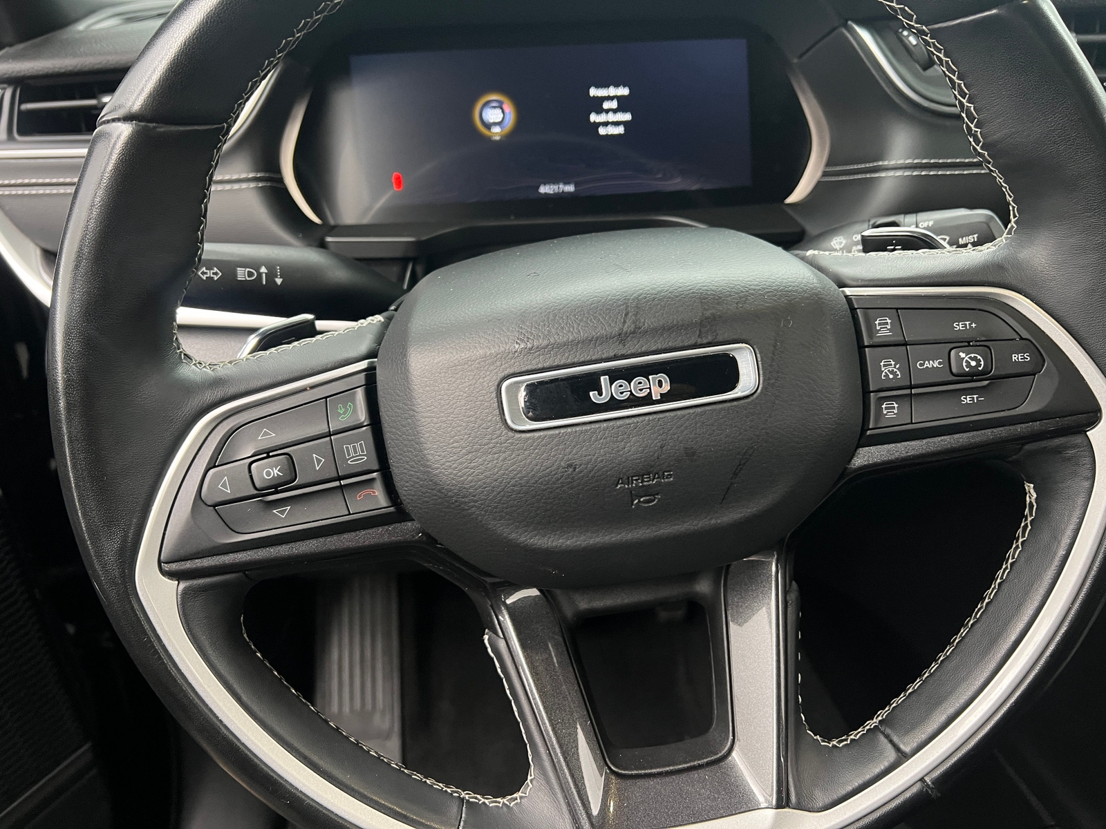 Thumbnail: 2021 Jeep Grand Cherokee L - 4