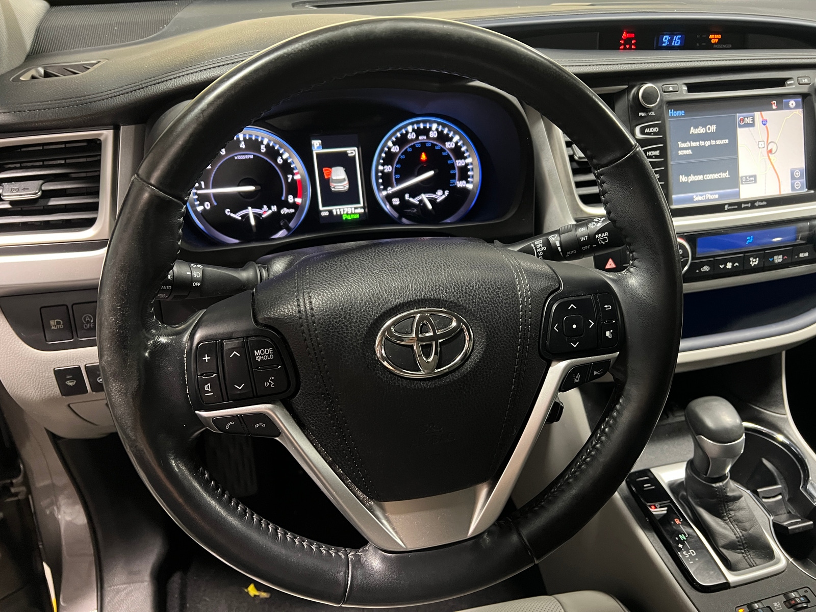 Thumbnail: 2017 Toyota Highlander - 4