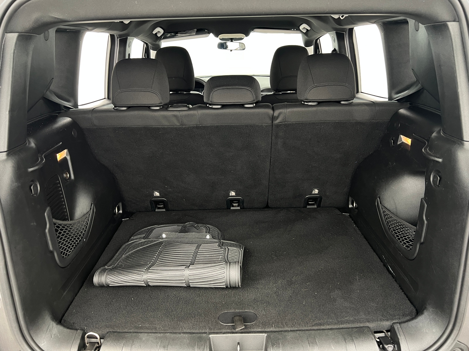 Thumbnail: 2016 Jeep Renegade - 7