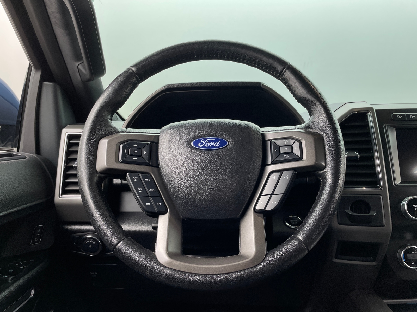 Thumbnail: 2019 Ford Expedition - 5