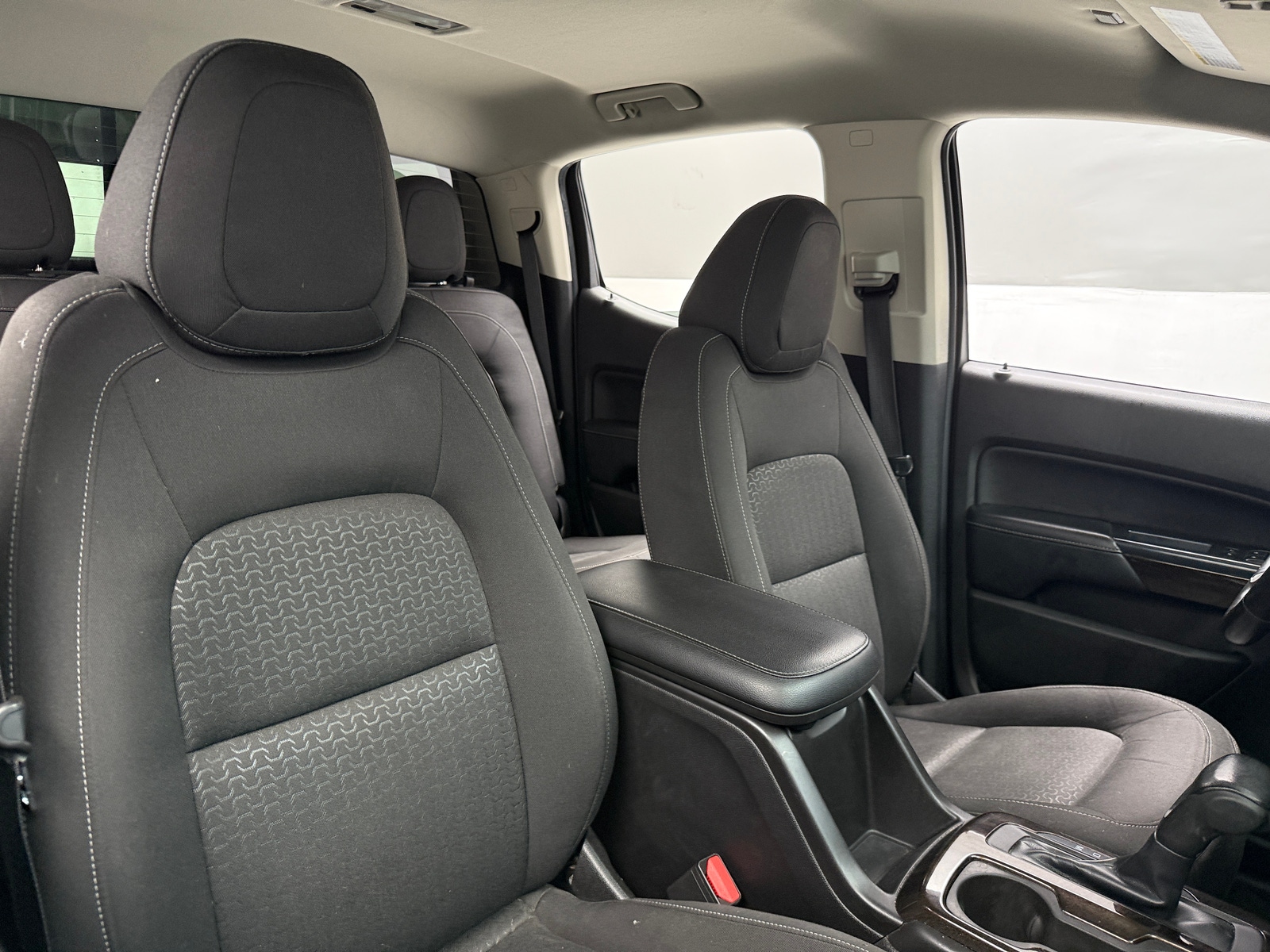 Thumbnail: 2015 GMC Canyon - 2