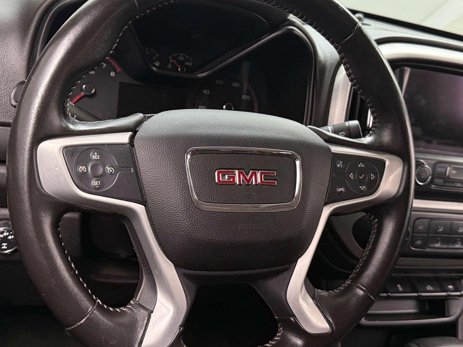 Thumbnail: 2015 GMC Canyon - 5