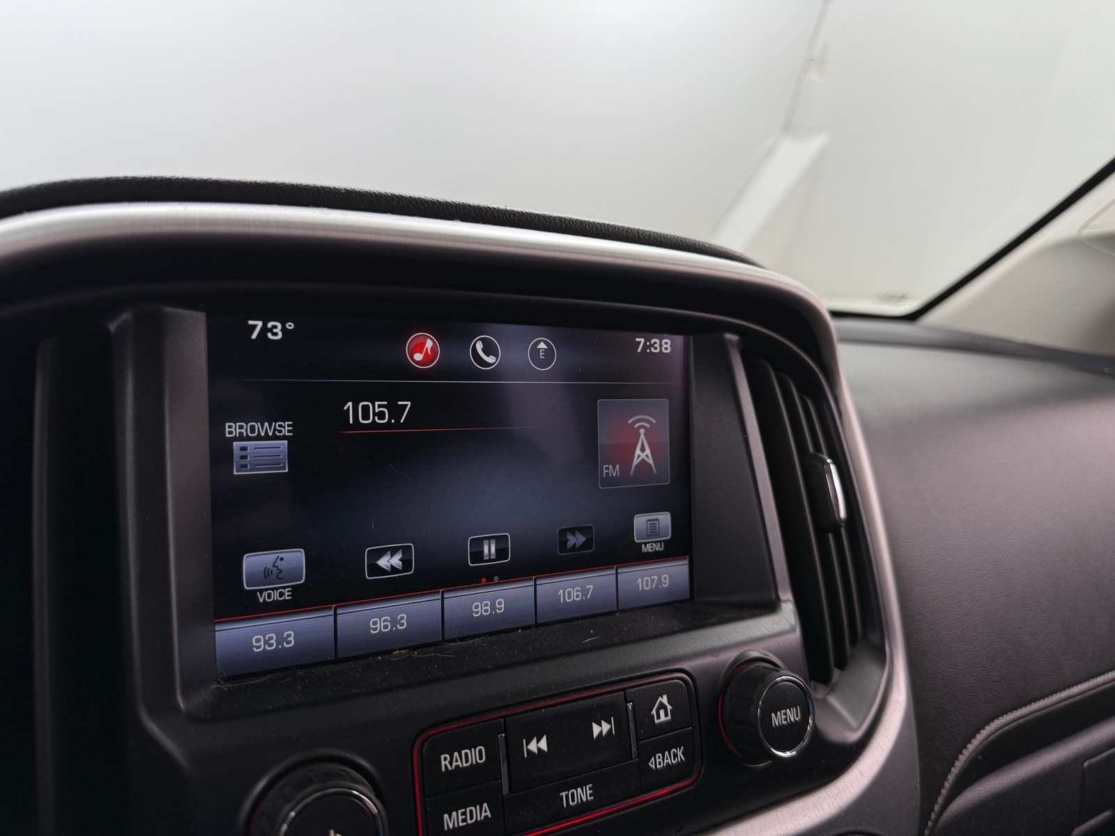Thumbnail: 2015 GMC Canyon - 4