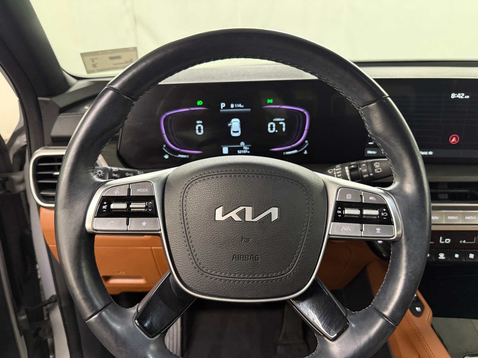 Thumbnail: 2023 Kia Telluride - 4