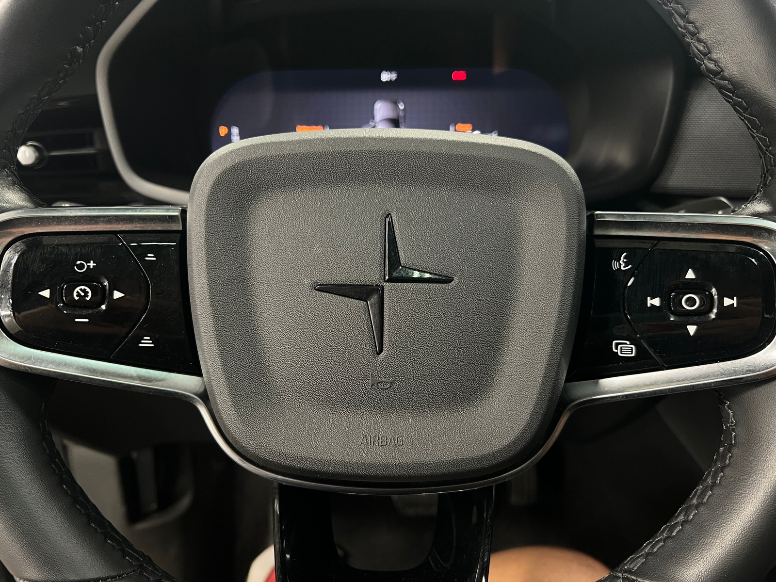 Thumbnail: 2022 Polestar 2 - 5
