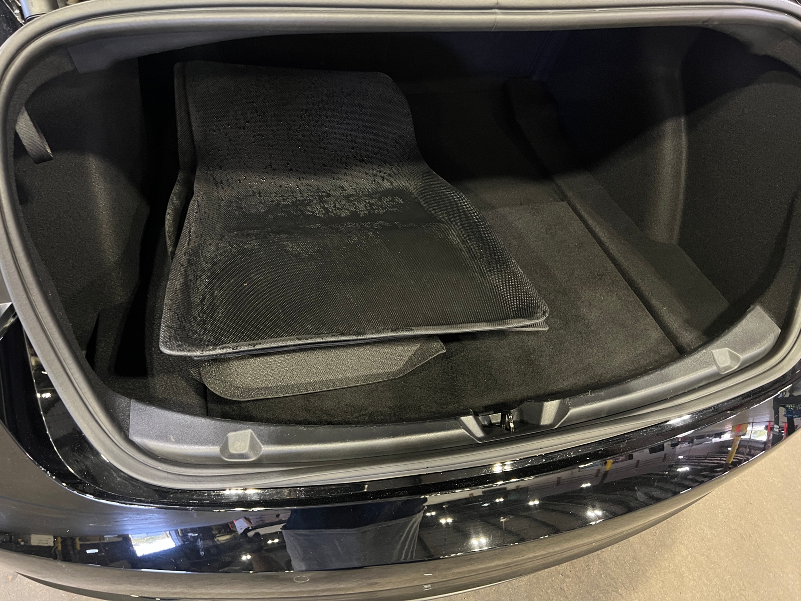 Thumbnail: 2022 Tesla Model 3 - 5