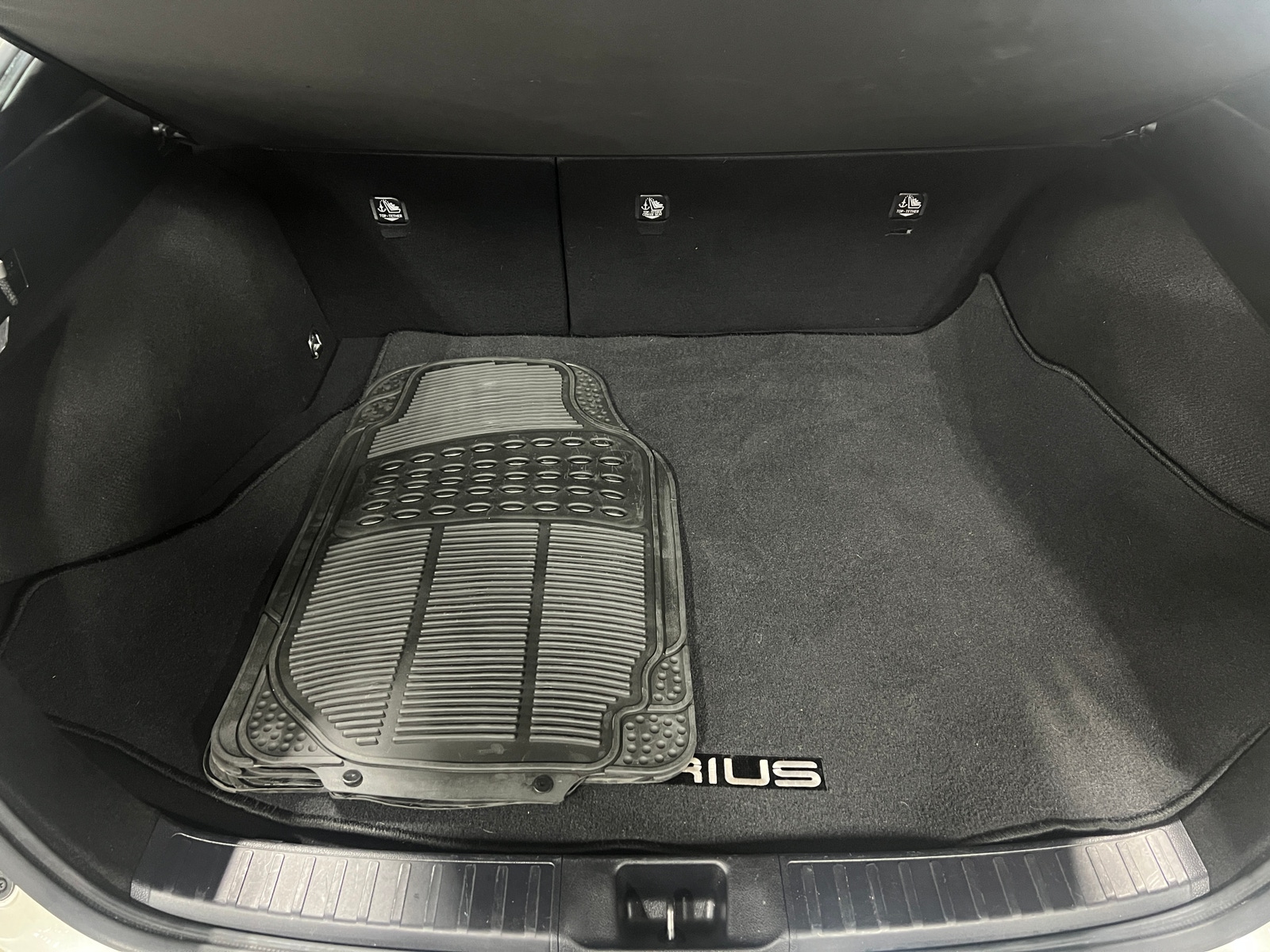 Thumbnail: 2018 Toyota Prius - 7