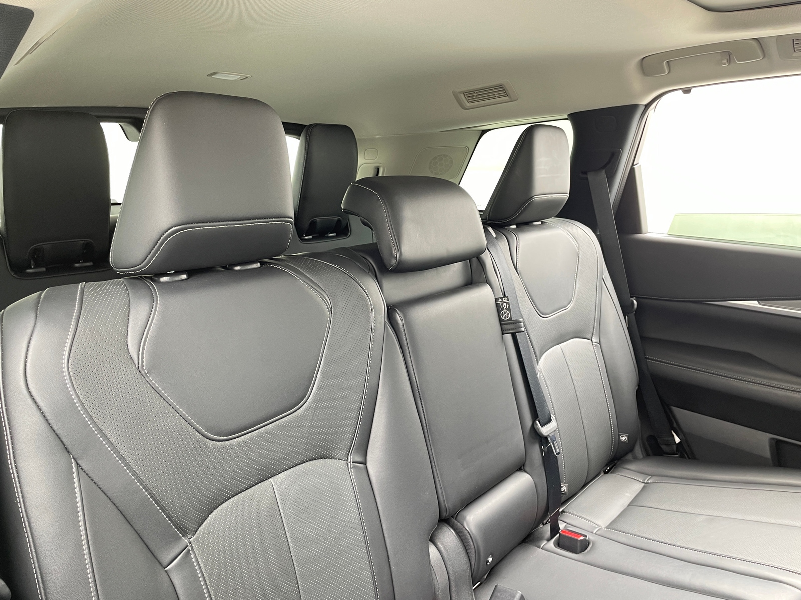 Thumbnail: 2022 INFINITI QX60 - 5