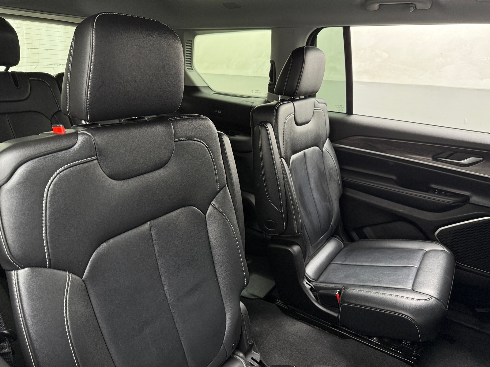 Thumbnail: 2022 Jeep Grand Cherokee L - 5