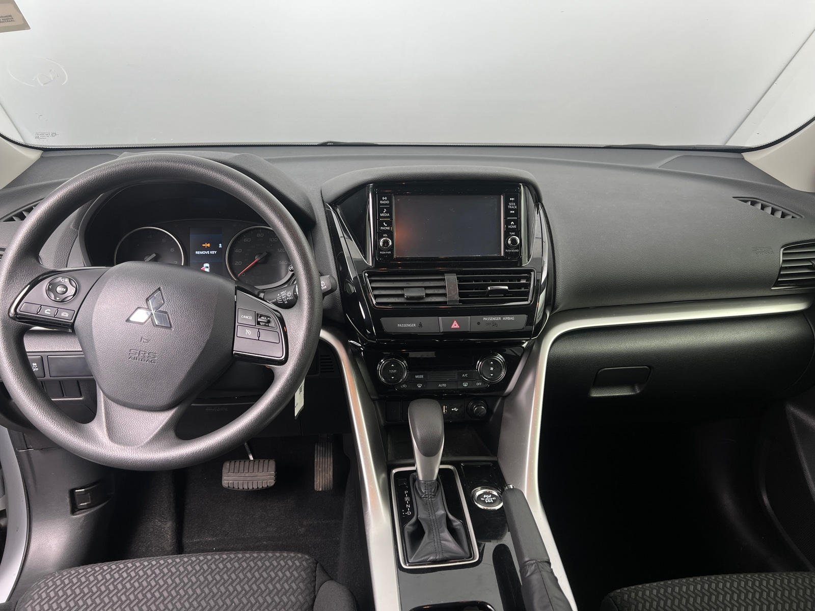 Thumbnail: 2024 Mitsubishi Eclipse Cross - 3
