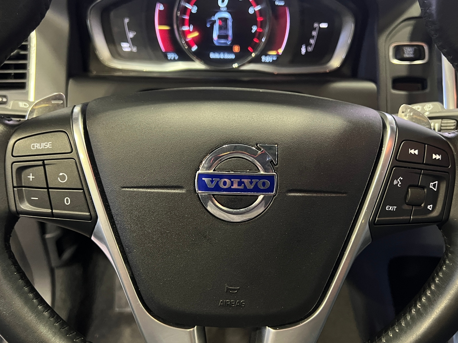 Thumbnail: 2015 Volvo XC60 - 4